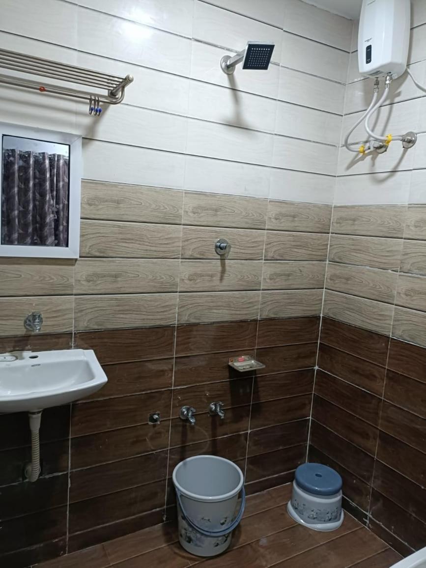 Honest Deluxe Room Garudeshwar Dış mekan fotoğraf